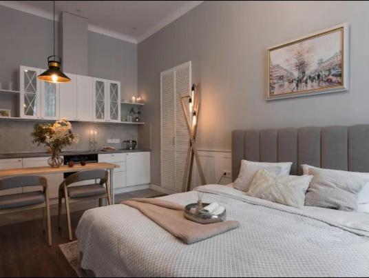 Hidden Gem With Its Own Private Entry At Lypky Apartment Kyiv Exterior photo